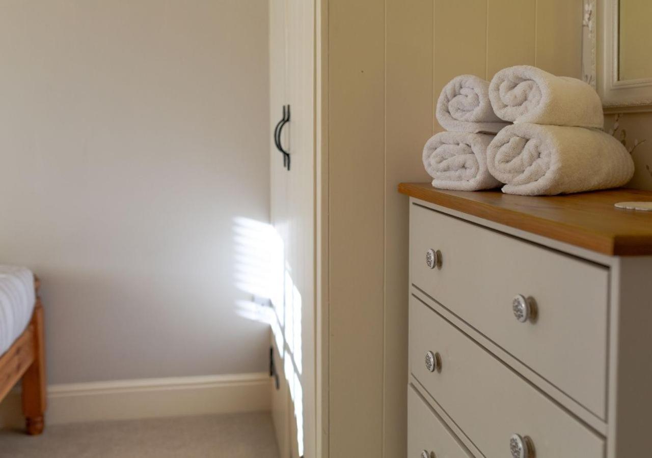 Jasmine Cottage - 2 Bedroom In Heart Of Bourton! Eksteriør billede