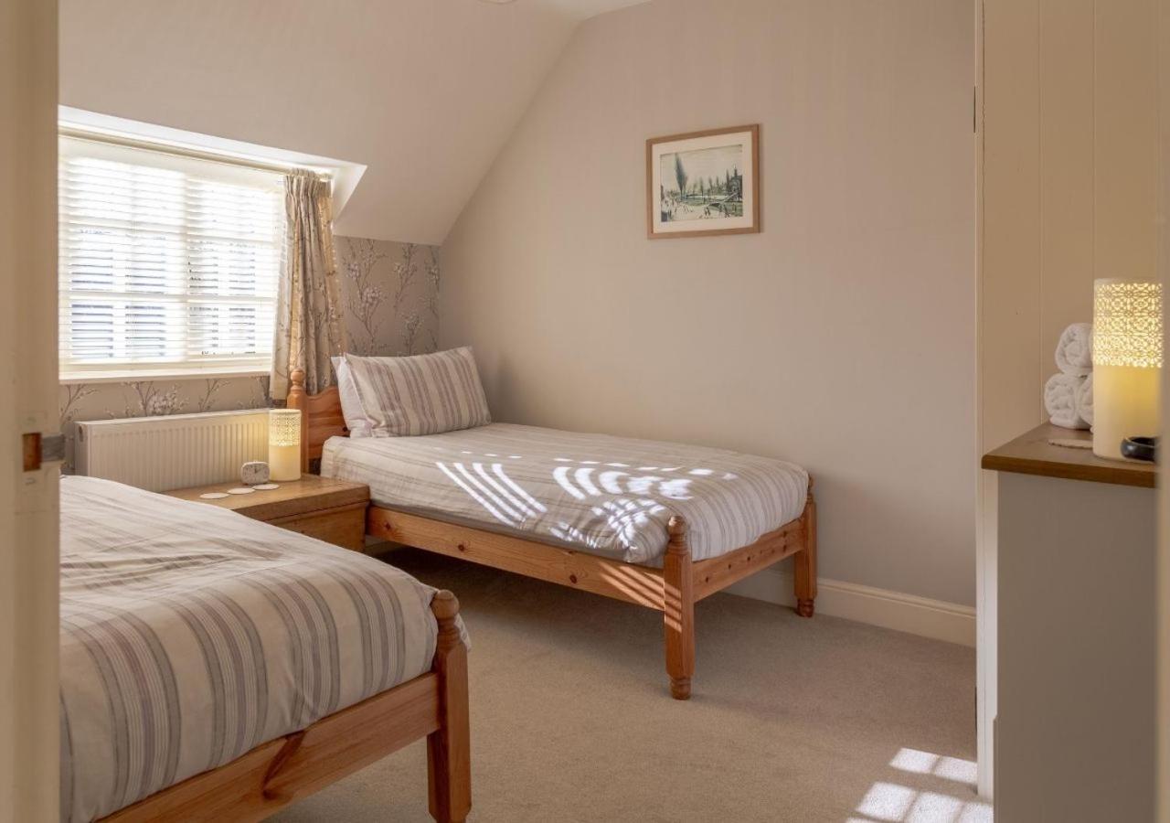 Jasmine Cottage - 2 Bedroom In Heart Of Bourton! Eksteriør billede