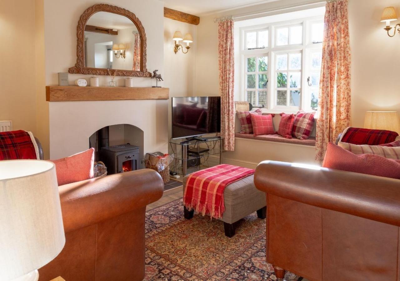 Jasmine Cottage - 2 Bedroom In Heart Of Bourton! Eksteriør billede