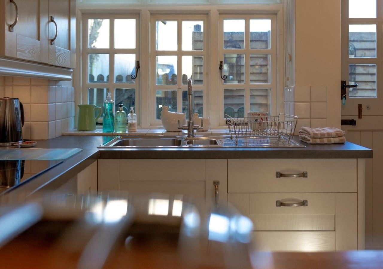 Jasmine Cottage - 2 Bedroom In Heart Of Bourton! Eksteriør billede