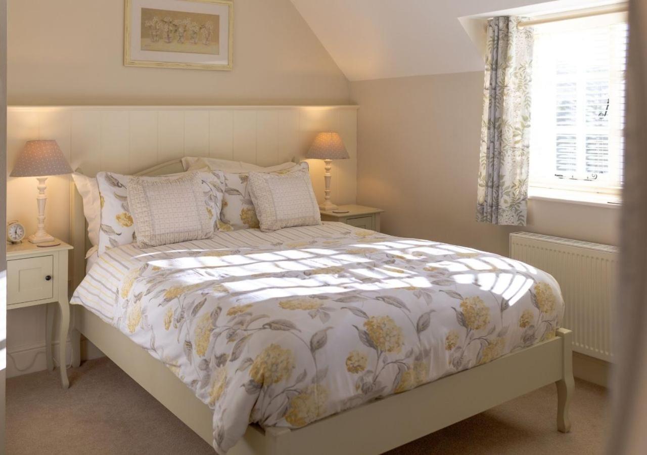 Jasmine Cottage - 2 Bedroom In Heart Of Bourton! Eksteriør billede