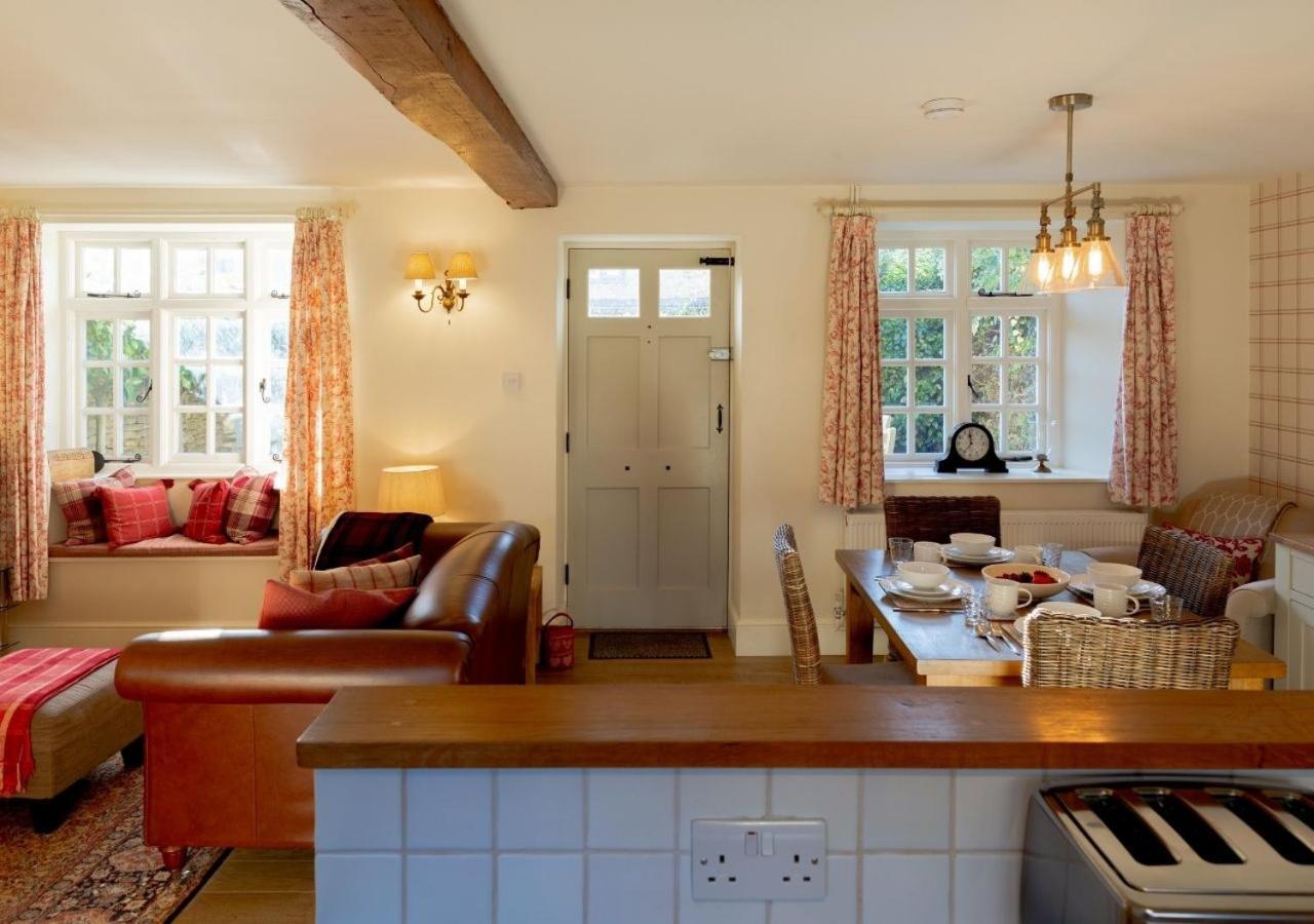 Jasmine Cottage - 2 Bedroom In Heart Of Bourton! Eksteriør billede