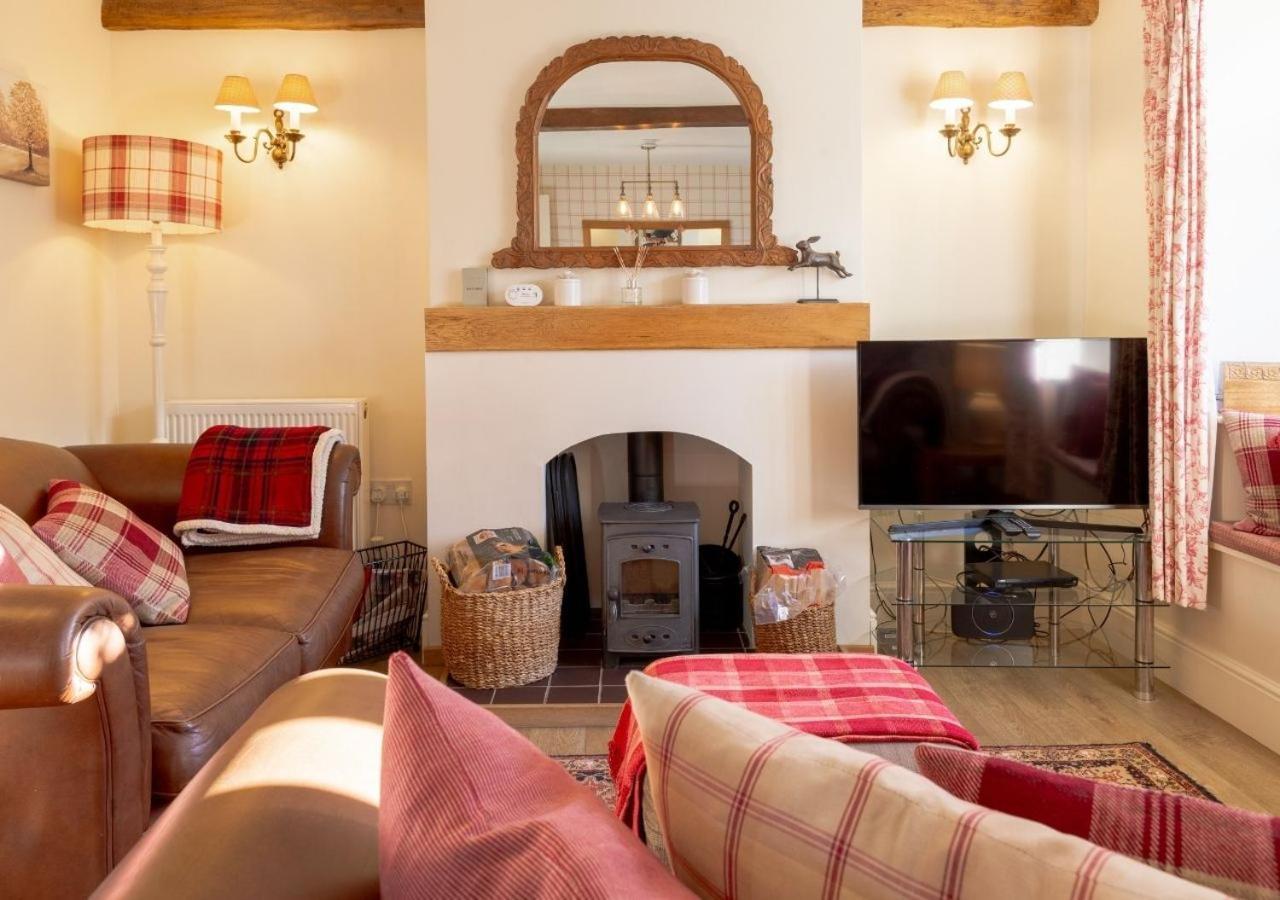 Jasmine Cottage - 2 Bedroom In Heart Of Bourton! Eksteriør billede